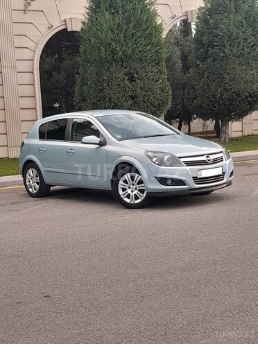 Opel Astra 2009, 202,500 km - 1.4 l - Gəncə
