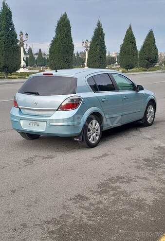 Opel Astra 2009, 202,500 km - 1.4 l - Gəncə