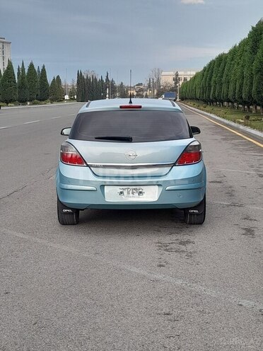 Opel Astra 2009, 202,500 km - 1.4 l - Gəncə