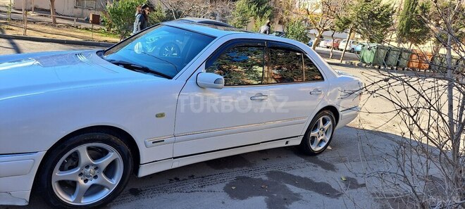 Mercedes E 220 1998, 578,000 km - 2.2 l - Bakı