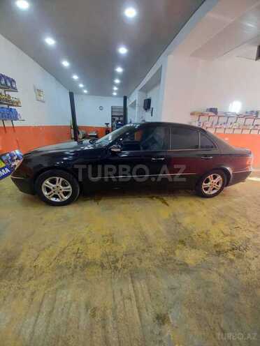 Mercedes E 240 2002, 262,000 km - 2.4 l - Qazax