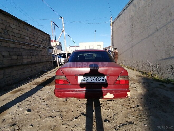 Mercedes E 250 1988, 22,222 km - 2.5 л - Sumqayıt