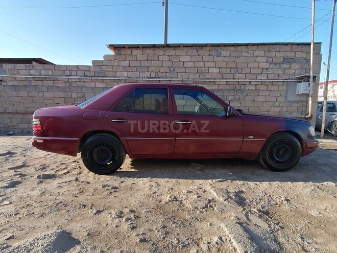 Mercedes E 250 1988, 22,222 km - 2.5 л - Sumqayıt