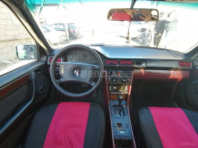 Mercedes E 250 1988, 22,222 km - 2.5 л - Sumqayıt