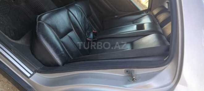 Mercedes E 240 1999, 290,000 km - 2.4 l - Bakı