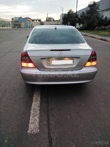 Mercedes E 220 2004, 410,000 km - 2.2 l - Bakı