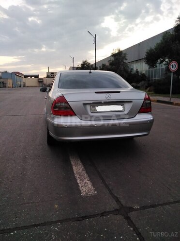 Mercedes E 220 2004, 410,000 km - 2.2 l - Bakı