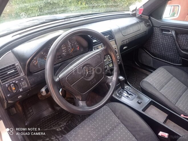 Mercedes C 180 1995, 356,000 km - 1.8 л - Bakı