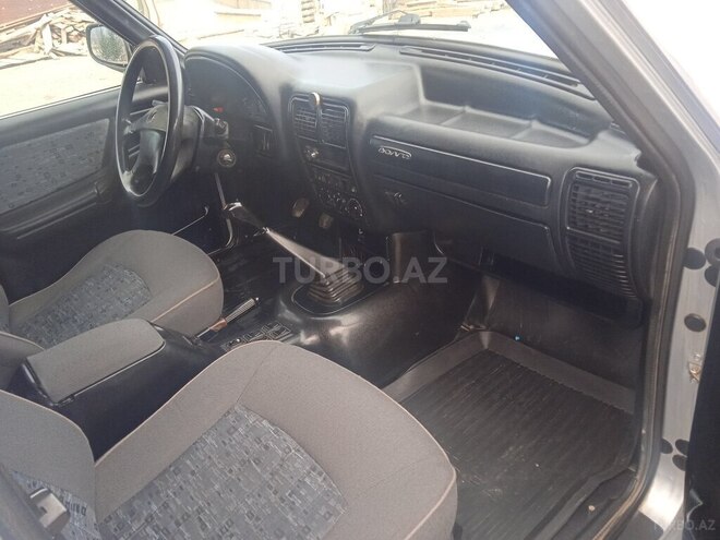GAZ 31105 2007, 118,007 km - 2.3 л - Qusar