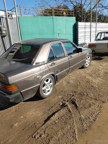 Mercedes 190 1990, 256,800 km - 2.0 l - Cəlilabad