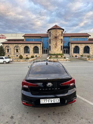 Hyundai Elantra 2019, 112,654 km - 2.0 l - Şəmkir