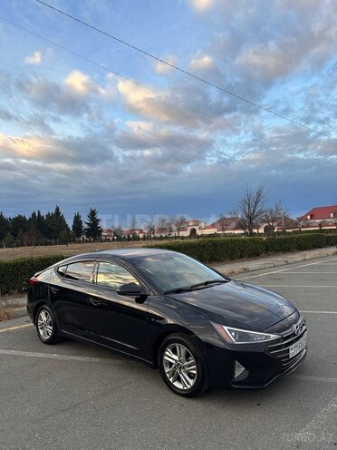 Hyundai Elantra 2019, 112,654 km - 2.0 l - Şəmkir