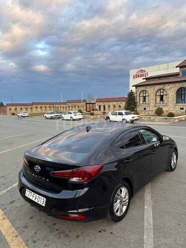 Hyundai Elantra 2019, 112,654 km - 2.0 l - Şəmkir