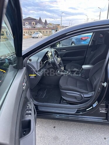 Hyundai Elantra 2019, 112,654 km - 2.0 l - Şəmkir