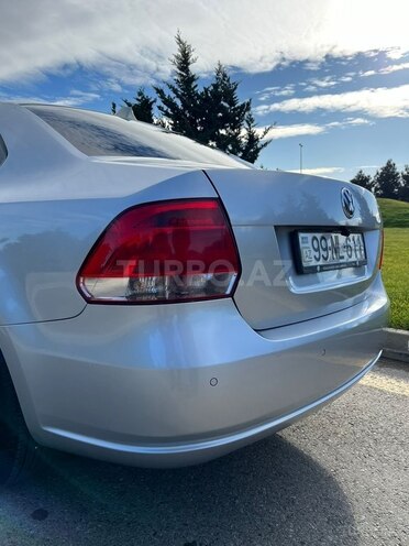 Volkswagen Polo 2014, 242,000 km - 1.6 л - Bakı