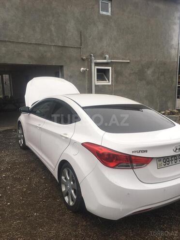 Hyundai Elantra 2013, 149,200 km - 1.8 л - Qax