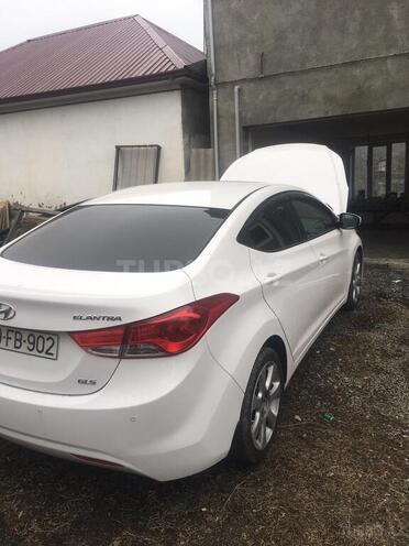 Hyundai Elantra 2013, 149,200 km - 1.8 л - Qax