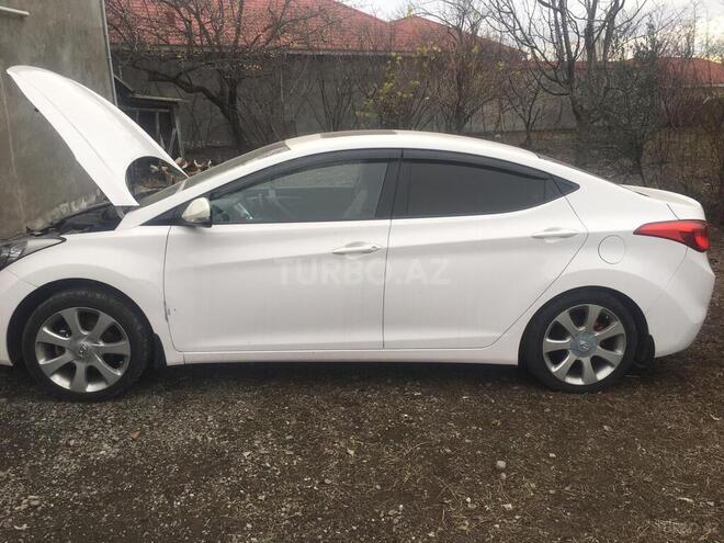 Hyundai Elantra 2013, 149,200 km - 1.8 л - Qax