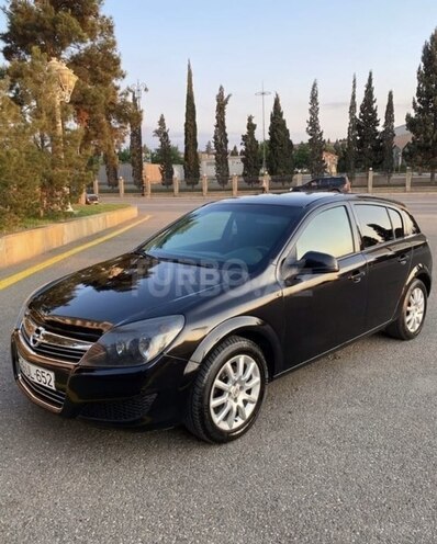 Opel Astra 2010, 240,000 km - 1.4 l - Gəncə