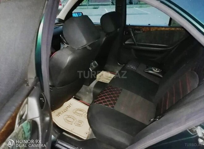 Mercedes E 240 1998, 407,000 km - 2.4 l - Astara