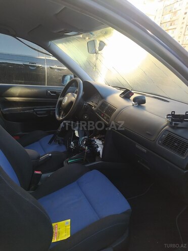 Volkswagen Golf 2000, 255,000 km - 2.0 l - Bakı