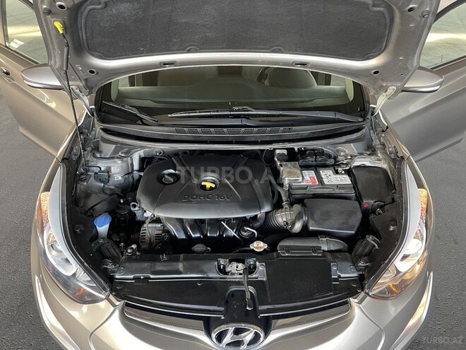Hyundai Elantra 2014, 240,310 km - 1.8 l - Bakı