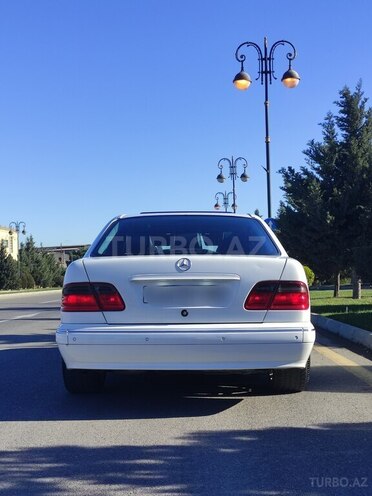 Mercedes E 320 2000, 390,000 km - 3.2 l - Bakı