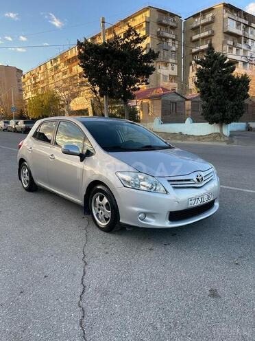 Toyota Auris 2011, 225,000 km - 1.4 l - Bakı