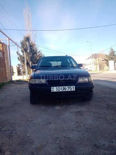 Opel Astra 1994, 388,000 km - 1.6 l - Sumqayıt
