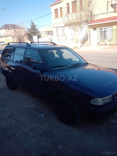 Opel Astra 1994, 388,000 km - 1.6 l - Sumqayıt