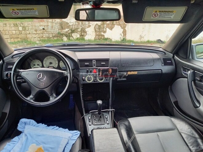 Mercedes C 230 2000, 205,000 km - 2.3 л - Bakı