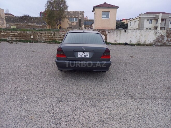 Mercedes C 230 2000, 205,000 km - 2.3 л - Bakı