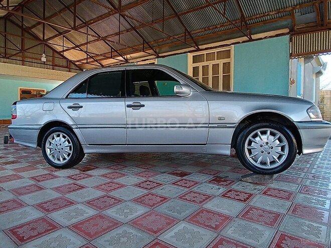 Mercedes C 240 1999, 263,000 km - 2.4 l - Ağcabədi