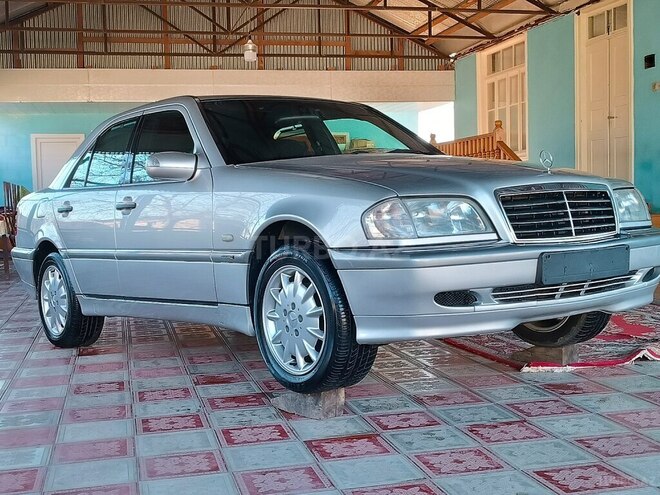 Mercedes C 240 1999, 263,000 km - 2.4 l - Ağcabədi