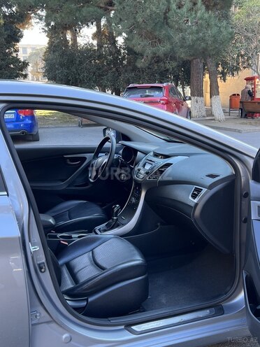 Hyundai Elantra 2015, 187,545 km - 1.6 l - Bakı