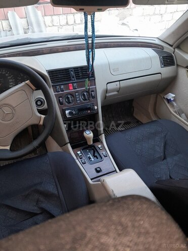 Mercedes C 280 1995, 533,045 km - 2.8 l - Bakı