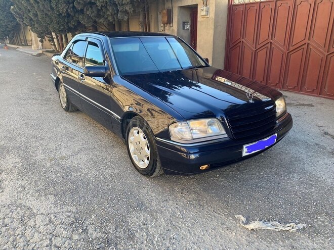 Mercedes C 220 1995, 350,000 km - 2.2 л - Bakı