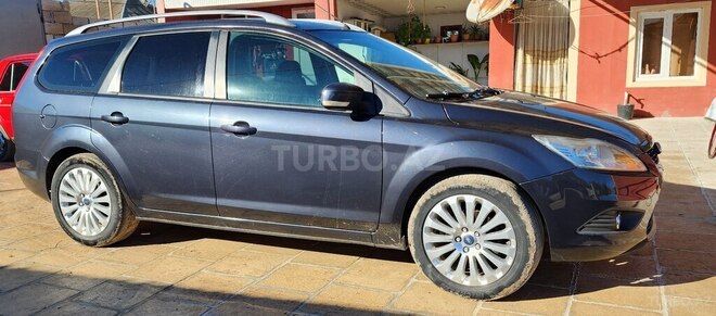 Ford Focus 2009, 247,000 km - 1.6 l - Salyan