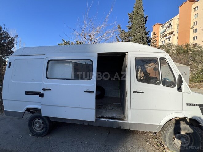 Mercedes 208 D 1994, 493,700 km - 2.3 l - Bakı