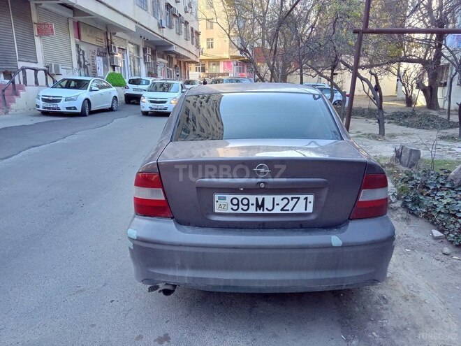 Opel Vectra 1995, 255,000 km - 1.8 л - Bakı
