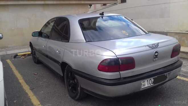 Opel Omega 1996, 258,600 km - 2.0 l - Gəncə