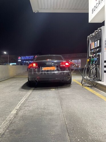Audi A8 2003, 370,000 km - 3.7 l - Ağcabədi