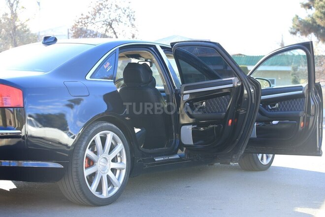 Audi A8 2003, 370,000 km - 3.7 l - Ağcabədi