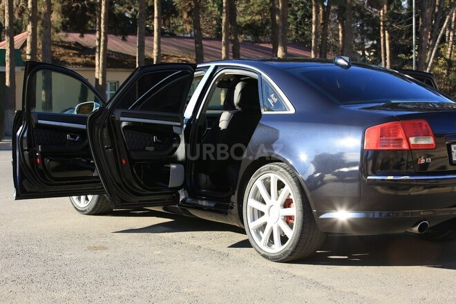 Audi A8 2003, 370,000 km - 3.7 l - Ağcabədi