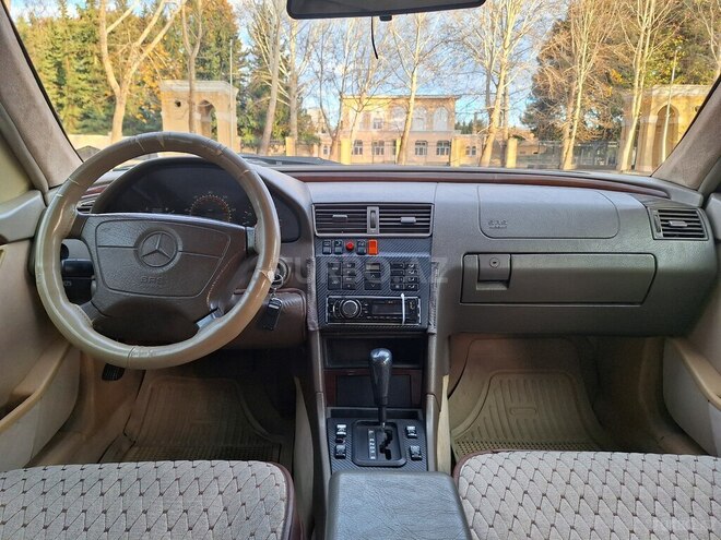 Mercedes C 220 1995, 263,000 km - 2.2 л - Mingəçevir