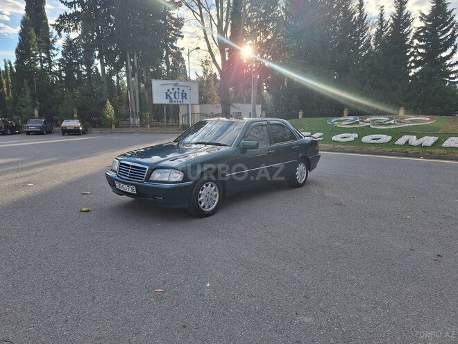 Mercedes C 220 1995, 263,000 km - 2.2 л - Mingəçevir