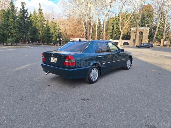 Mercedes C 220 1995, 263,000 km - 2.2 л - Mingəçevir