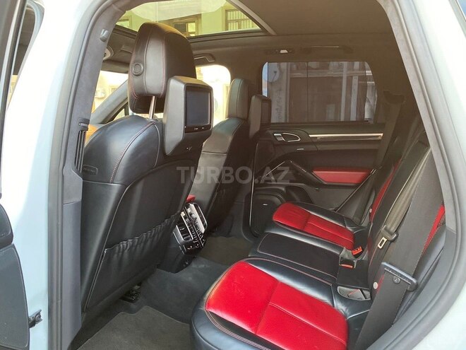 Porsche Cayenne Turbo 2012, 159,000 km - 4.8 l - Bakı