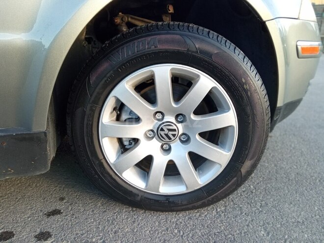 Volkswagen Passat 2003, 298,000 km - 1.8 л - Bakı
