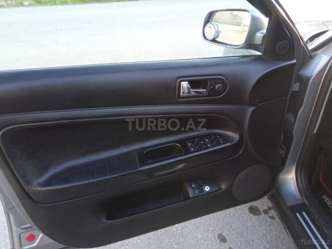Volkswagen Passat 2003, 298,000 km - 1.8 л - Bakı